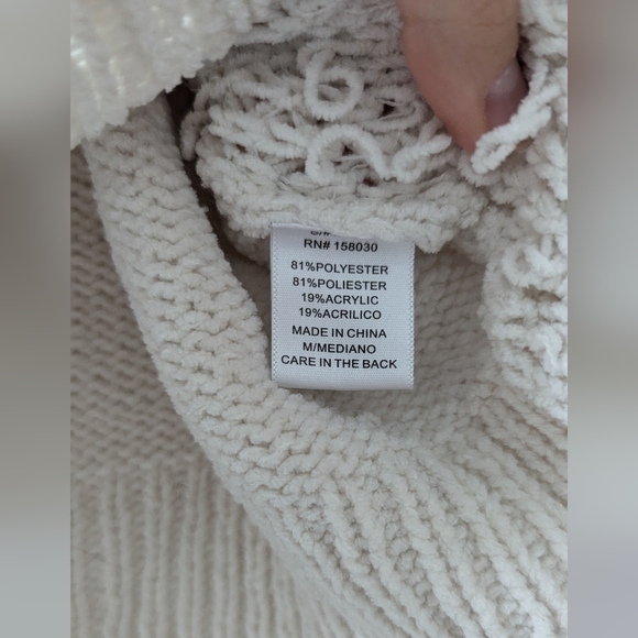 cropped sweater - Picture 3 of 3